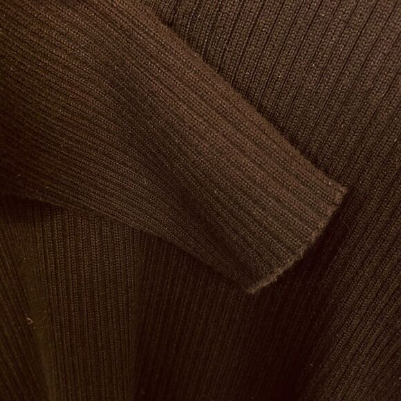 Ralph Ralph Lauren Ribbed V Neck Long Sleeve Sweater with Lace Up Detail - Picture 6 of 11